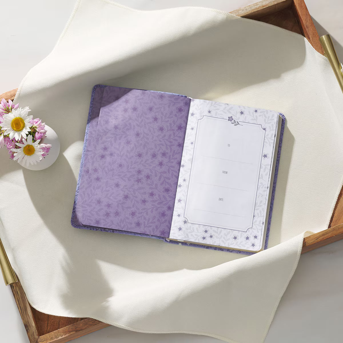 Moments of Grace for Moms: Stories & Scriptures to Warm Your Heart & Refresh Your Soul