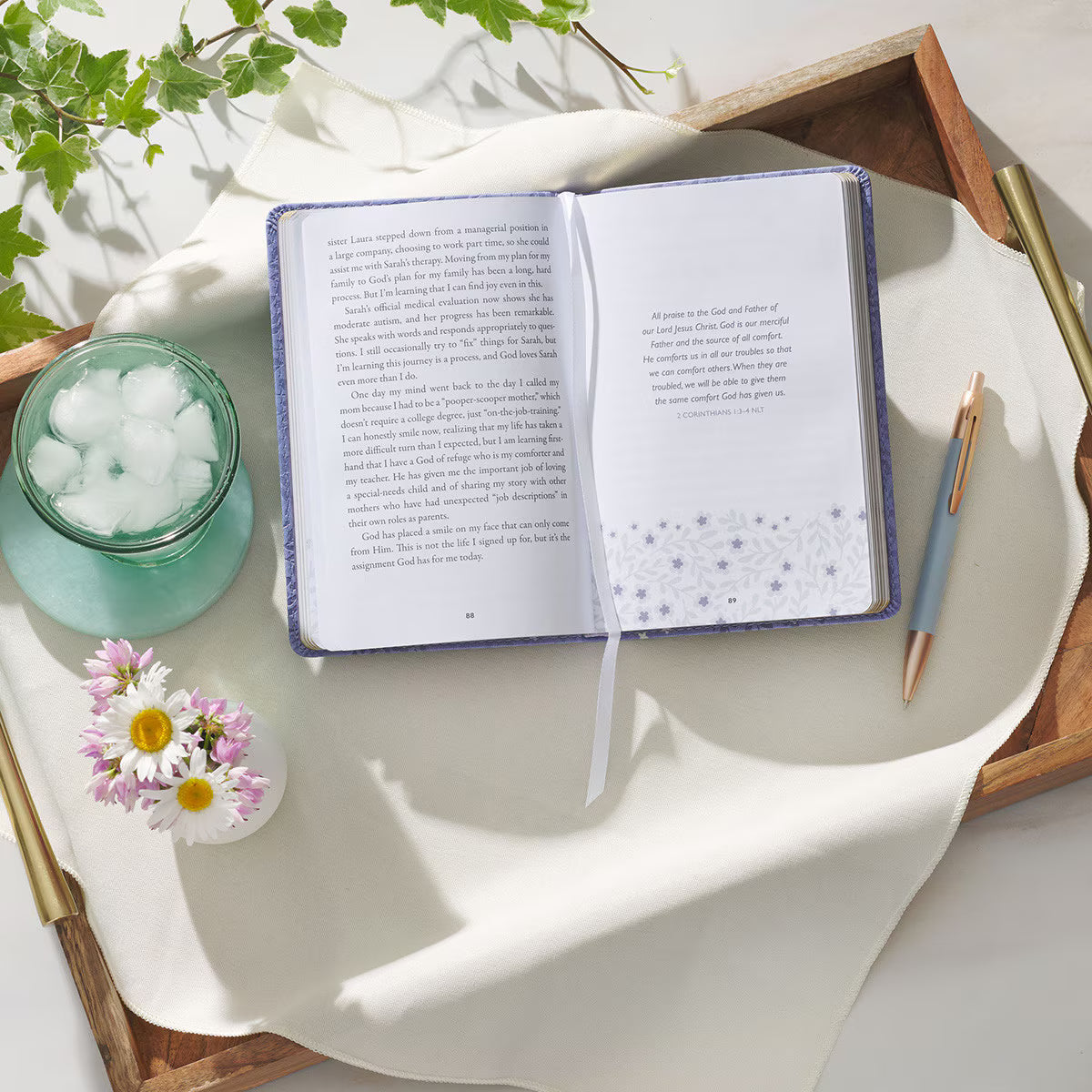 Moments of Grace for Moms: Stories & Scriptures to Warm Your Heart & Refresh Your Soul