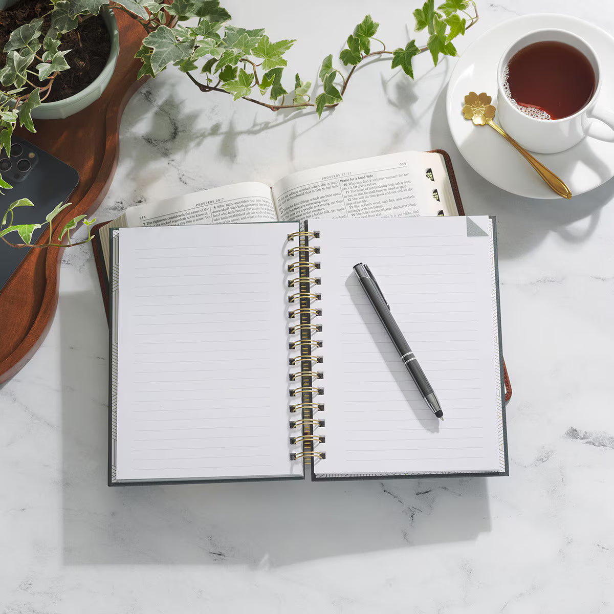 31 Prayers for My Wife: A Guided Prayer Journal