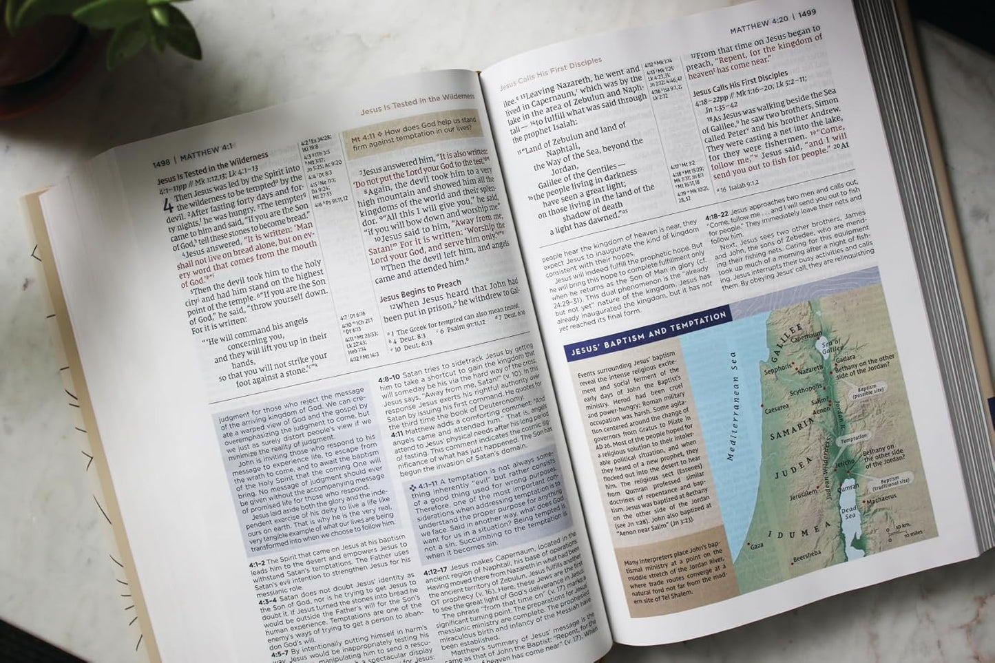 NIV Application Bible, Hardcover, Multi-Cream, Red Letter, Comfort Print: Bringing the Ancient Message of the Bible into Your World (NIV Application Commentary Resources)